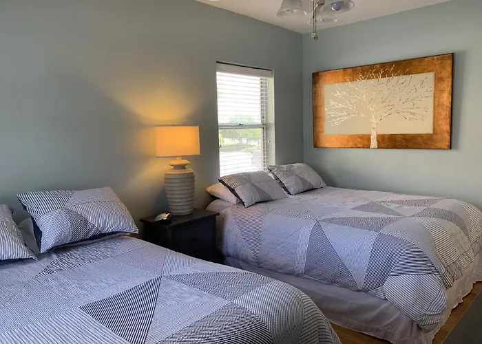 Cute One Bedroom At The Coral Apts Apartment